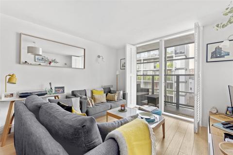 2 bedroom apartment to rent, Chadwell Lane, Hornsey N8