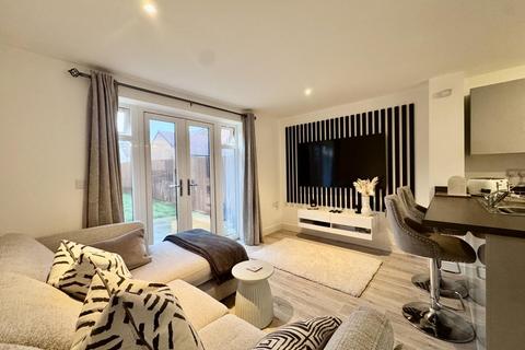 undefined, Fry Grove, Bedford MK45