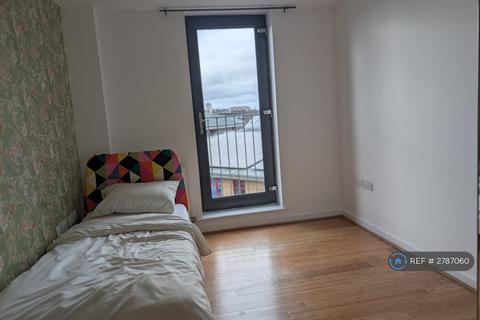 2 bedroom flat to rent, Evelyn Street, London, SE8