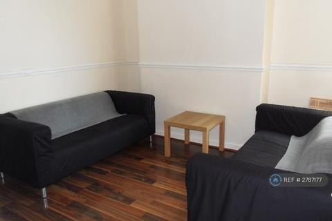 3 bedroom terraced house to rent, Cranborne Road, Liverpool, L15