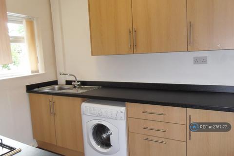 3 bedroom terraced house to rent, Cranborne Road, Liverpool, L15