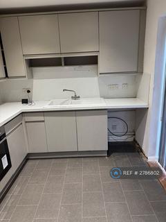 2 bedroom terraced house to rent, Spayne Close, Luton, LU3