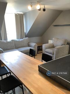 2 bedroom flat to rent, High Street, Linlithgow, EH49