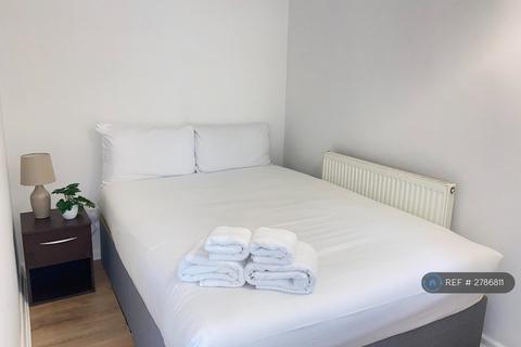 2 bedroom flat to rent, Newton Road, London, N15