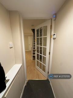 3 bedroom semi-detached house to rent, Ludlow Close, Oadby, Leicester, LE2