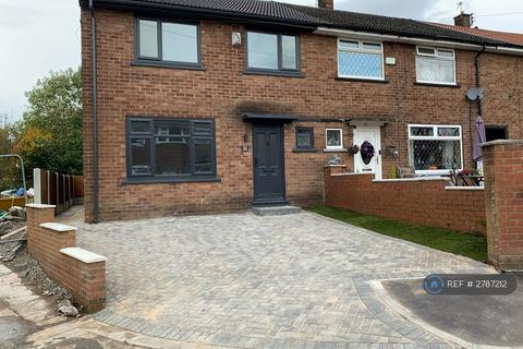 3 bedroom terraced house to rent, Harrop Street, Worsley, Manchester, M28