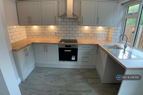 3 bedroom terraced house to rent, Harrop Street, Worsley, Manchester, M28