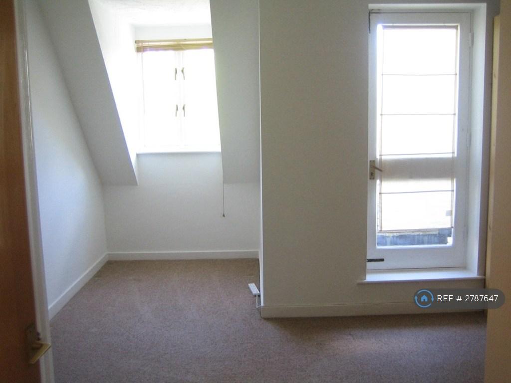 Bedroom / Balcony Access