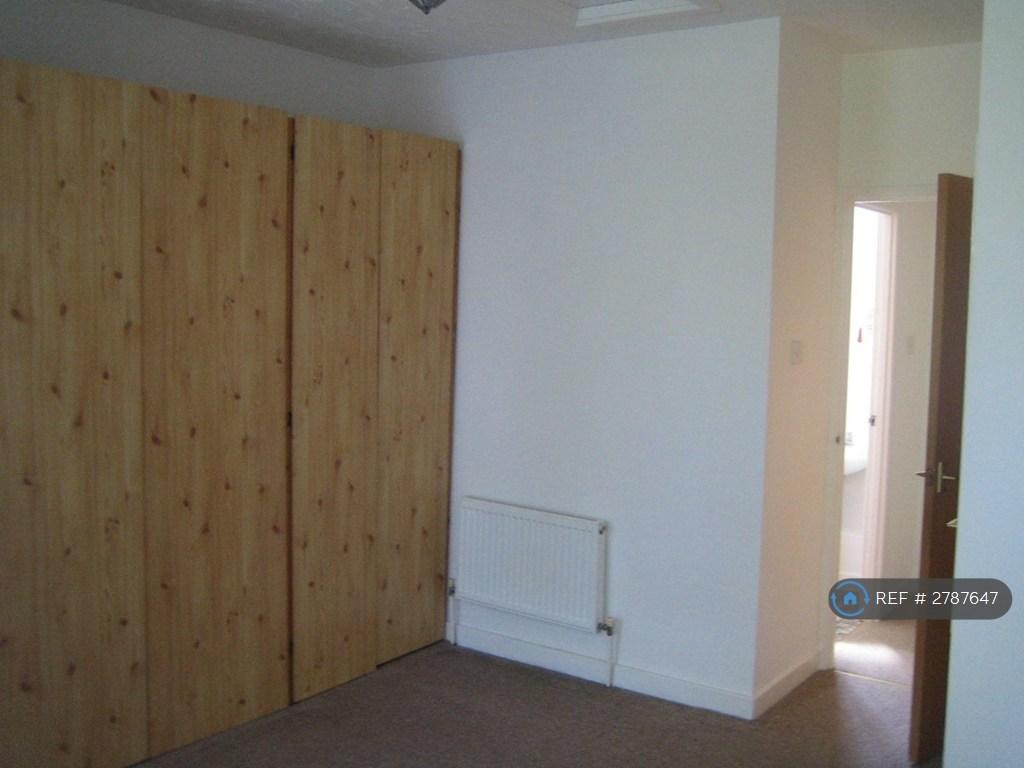 Bedroom Built In Wardrobe