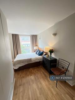 2 bedroom flat to rent, Grove Court, London, SE15