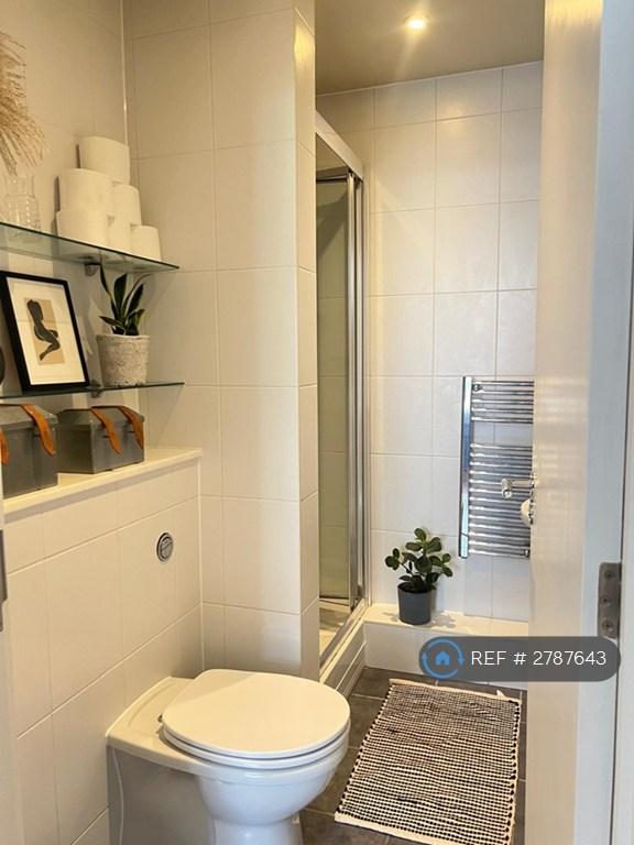 Ensuite Bathroom