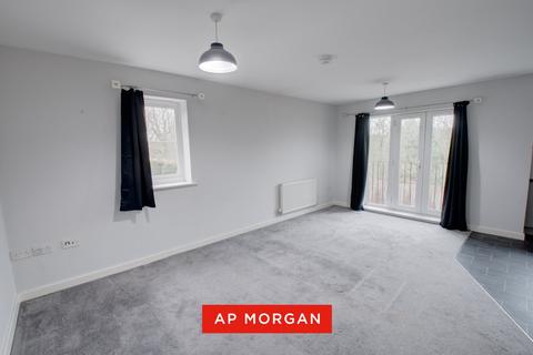 2 bedroom apartment for sale, Alcester Road, Finstall, Bromsgrove, Worcestershire, B60