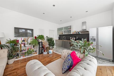 undefined, Foxley Lane, Purley CR8