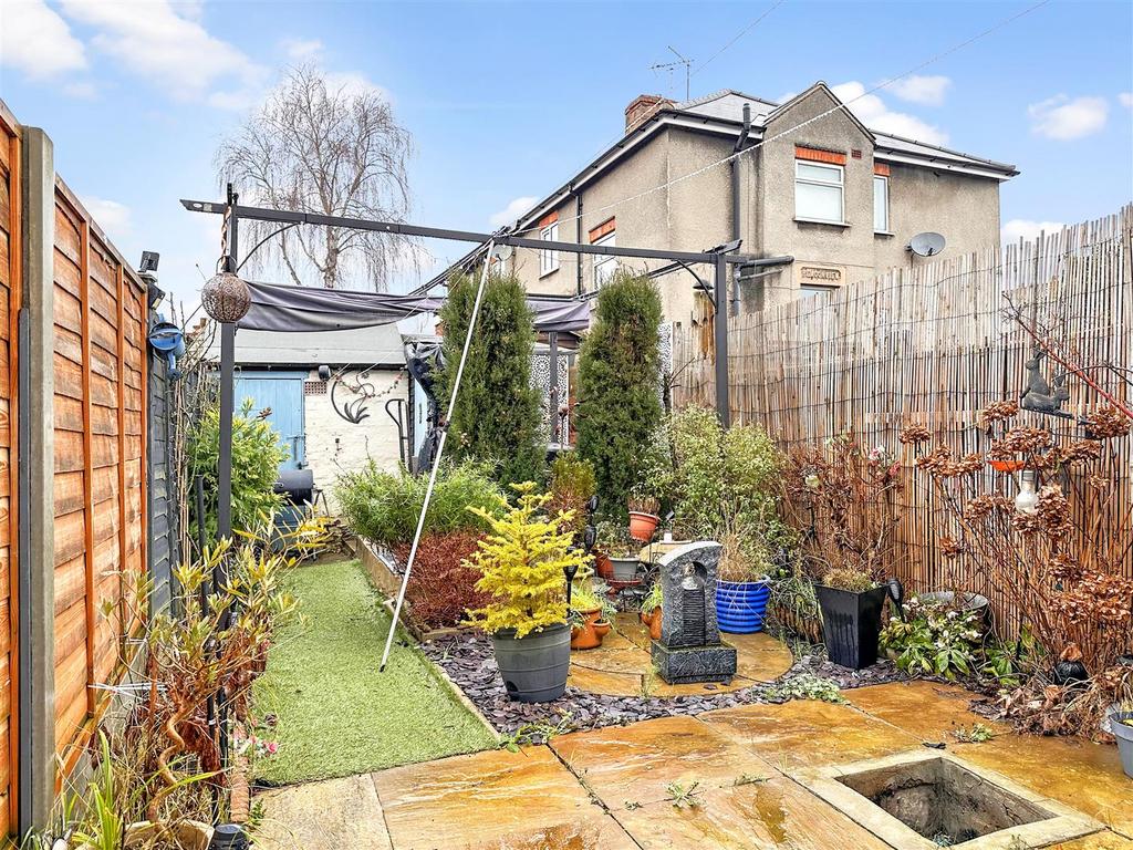 Lovely Enclosed Garden 616