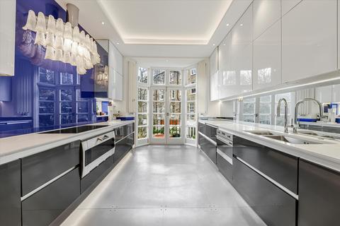 4 bedroom flat to rent, Randolph Avenue, London W9