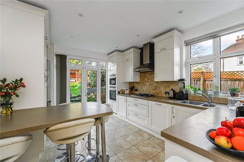 3 bedroom semi-detached house for sale, Russell Road, Essex IG9