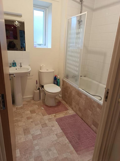 1 bedroom in a house share to rent, Morphou Road, London NW7