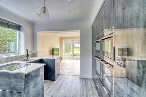 undefined, Kirby-le-Soken, Frinton-on-Sea CO13