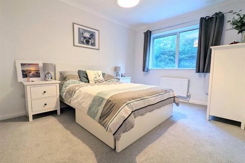 2 bedroom apartment for sale, Burton Road, Poole, BH13