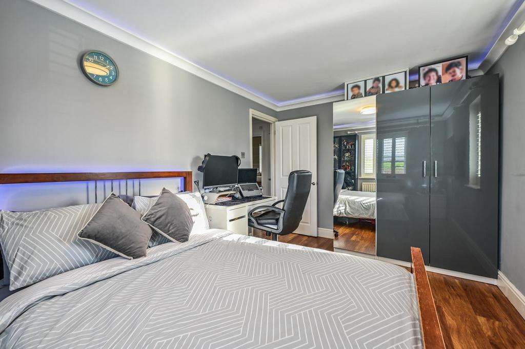 Forum Close