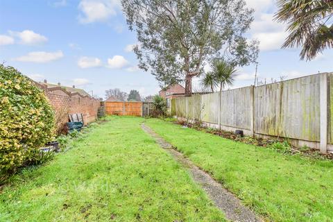 3 bedroom terraced house for sale, Swalecliffe Court Drive, Whitstable CT5
