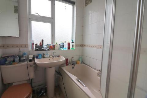 2 bedroom semi-detached house for sale, Luton LU3