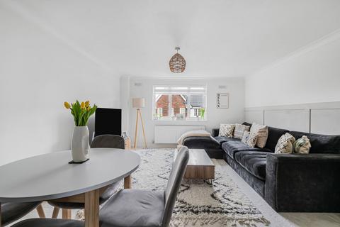 undefined, Paddock Close, Edenbridge TN8