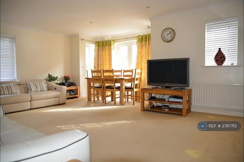 2 bedroom flat to rent, Woking, Woking, GU22