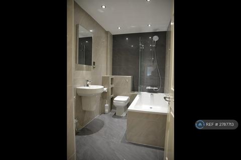 2 bedroom flat to rent, Woking, Woking, GU22