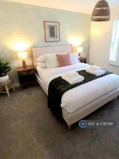 4 bedroom terraced house to rent, Mitre St, Cheltenham, GL53