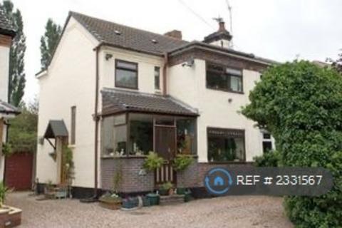 3 bedroom semi-detached house to rent, Birches Road, Wolverhampton, WV8