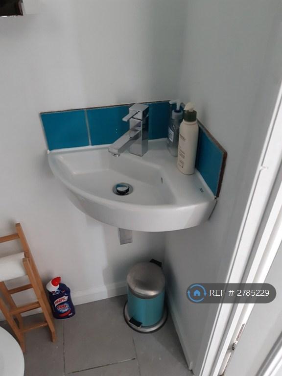 Handbasin