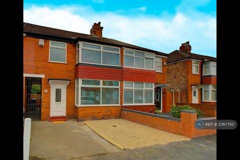 3 bedroom terraced house to rent, St. Davids Road, Cheadle, SK8