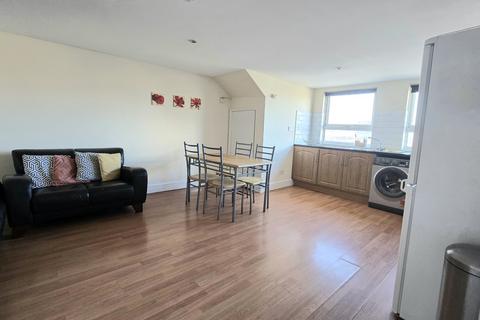 2 bedroom flat to rent, Barking Road, London, E13