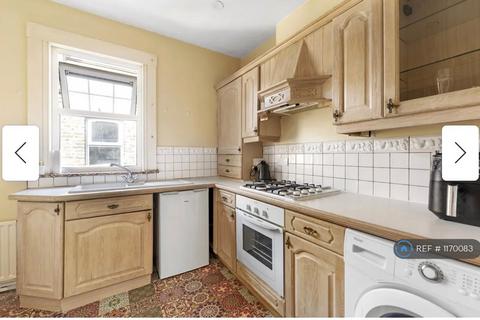 undefined, Chingford Road, London, E17
