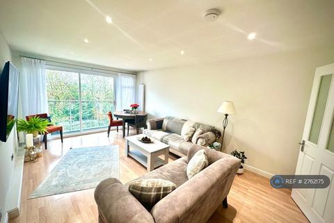 2 bedroom flat to rent, Holders Hill Road, London, NW4