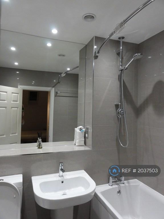 Refitted Ensuite Bathroom