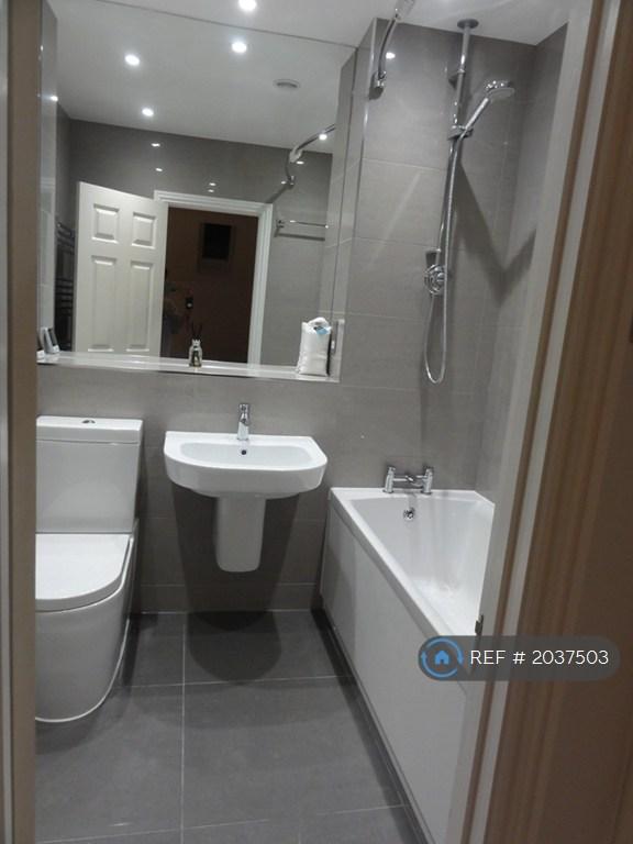 Refitted Ensuite Bathroom