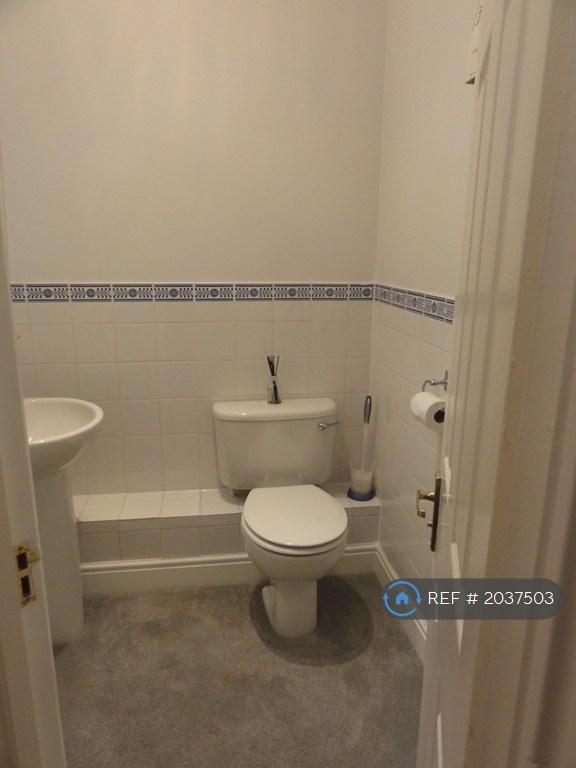 Guest Cloakroom