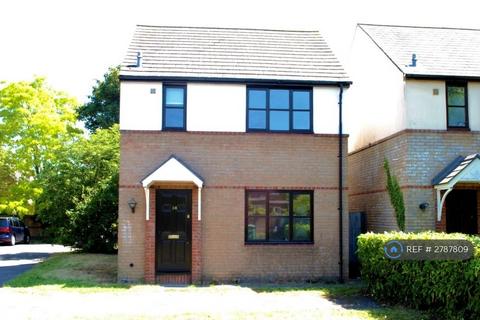 3 bedroom detached house to rent, Maio Road, Cambridge, CB4