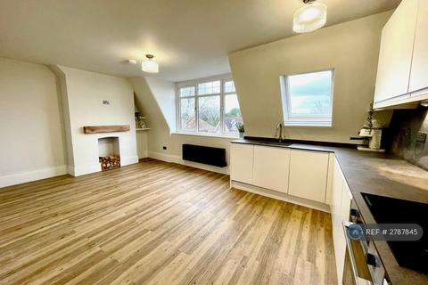 2 bedroom flat to rent, Nether Street, London, N3