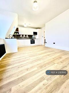 2 bedroom flat to rent, Nether Street, London, N3