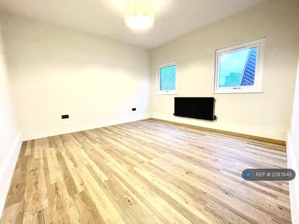 Double Bedroom 1
