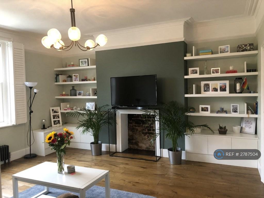 Sitting Room Built-In Units