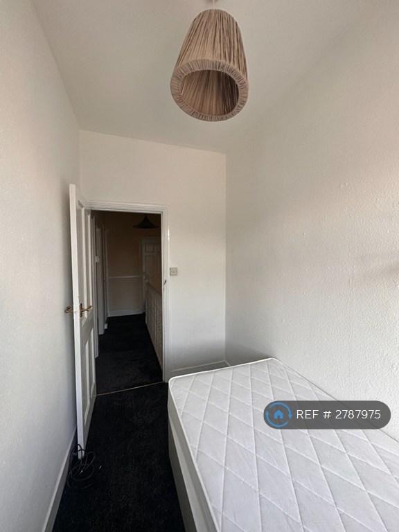 Single Bedroom 3 Opposite Angle