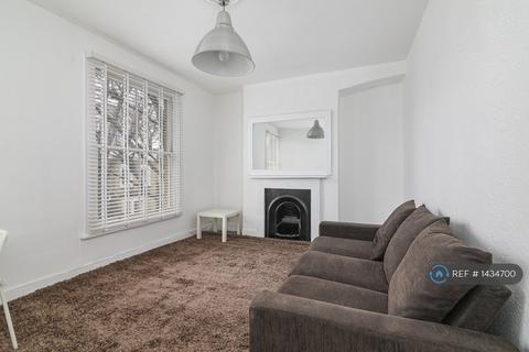 1 bedroom flat to rent, Tredegar Road, London, E3