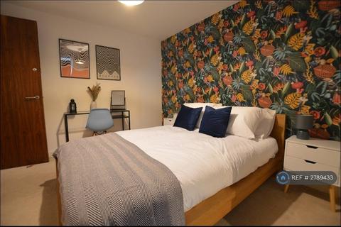 1 bedroom flat to rent, St George Building, Leeds, LS1