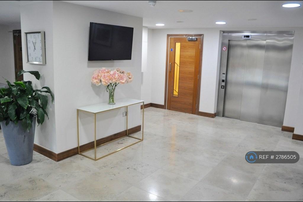 Lobby/Lift