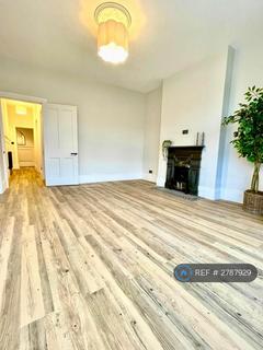 2 bedroom flat to rent, Nether Street, London, N3