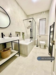 2 bedroom flat to rent, Nether Street, London, N3